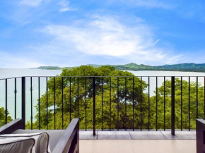 360 Splendor 309-Ocean View Residence-Breakfast Included!